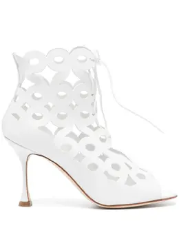Manolo Blahnik: Белые ботинки 