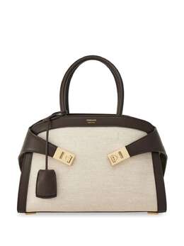 Ferragamo: Белая сумка-шоппер 