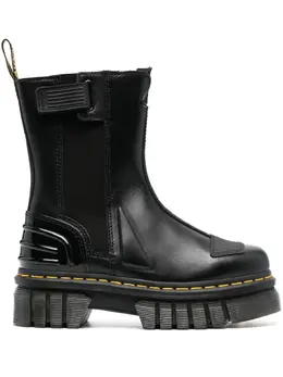 Dr. Martens: Чёрные ботинки 