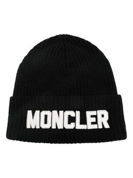 Moncler: Чёрная шапка 
