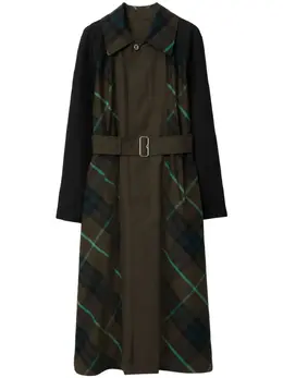 Burberry: Коричневый плащ 