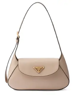 Prada: Светлая сумка 