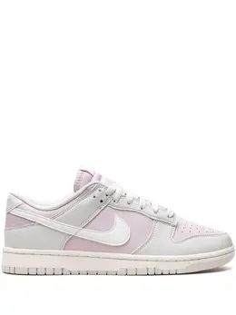 Nike: Белые кроссовки  Dunk Low