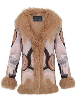 Unreal Fur: Шуба из искусственного меха 