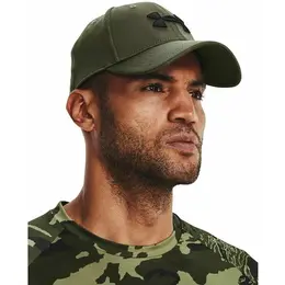 Under Armour: Зелёная кепка 