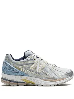 New Balance: Серебристые кроссовки  1906R