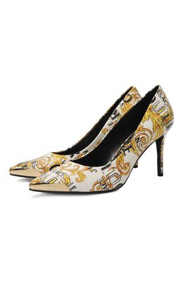 Versace Jeans Couture: Золотые туфли 