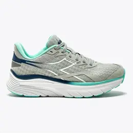 Diadora: Серые кроссовки 