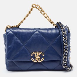 Chanel: Голубая сумка 