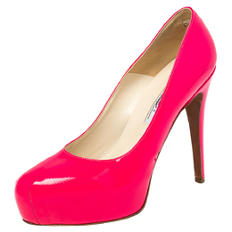 Brian Atwood: Розовые туфли 