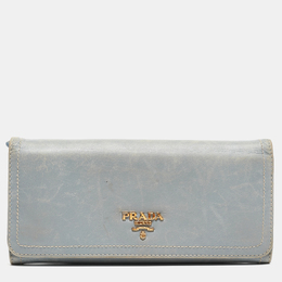Prada: Светлый кошелёк 