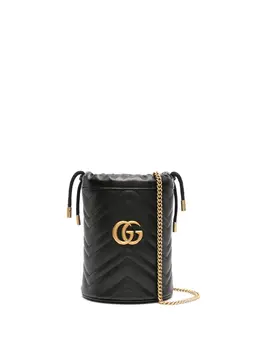 Gucci: Чёрная сумка  GG Marmont