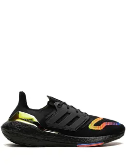 adidas: Чёрные кроссовки  UltraBoost