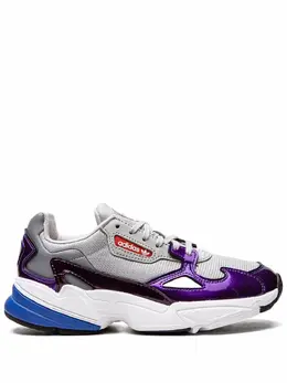 adidas: Белые кроссовки  Falcon