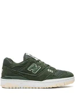 New Balance: Тёмные кроссовки  550