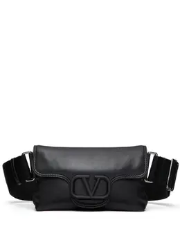 Valentino Garavani: Чёрная сумка 