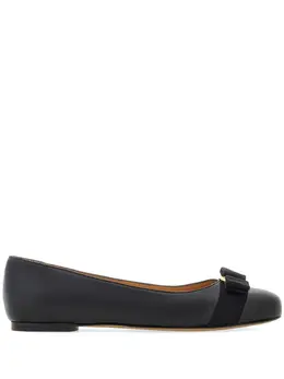 Ferragamo: Чёрные балетки  Varina