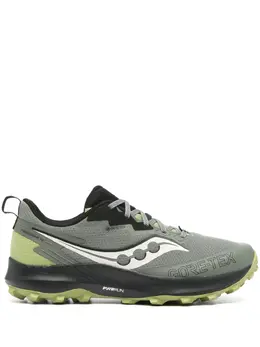 Saucony: Зелёные кроссовки  Peregrine