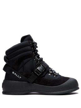 Bally: Чёрные ботинки 