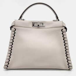 Fendi: Бежевая сумка на руку  Peekaboo