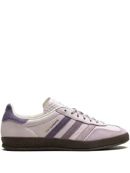 adidas: Фиолетовые кроссовки  Gazelle Indoor