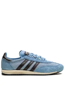 adidas: Светлые кроссовки  Wales Bonner