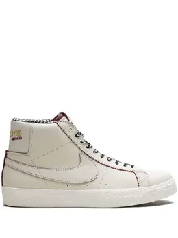 Nike: Белые кроссовки  Zoom Blazer