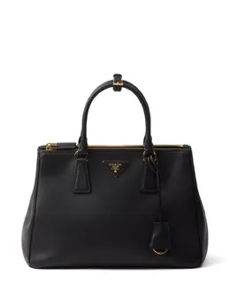 Prada: Чёрная сумка-шоппер 