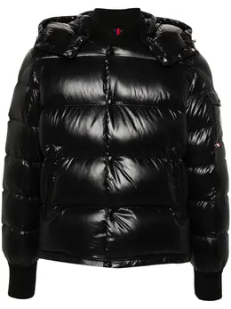 Moncler: Чёрная куртка 