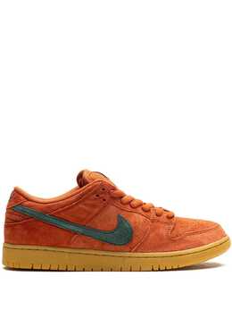 Nike: Оранжевые кроссовки  SB Dunk Low Pro