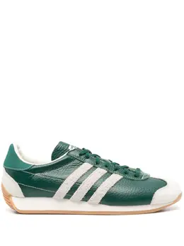 adidas: Зелёные кроссовки 