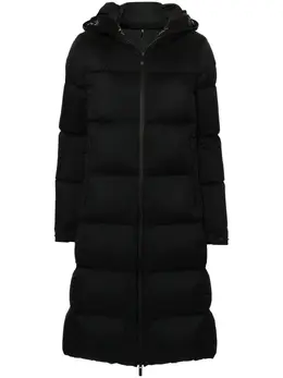 Moncler: Чёрное пальто 