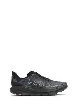 HOKA: Чёрные кроссовки 