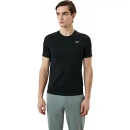 Reebok: Осенняя футболка 