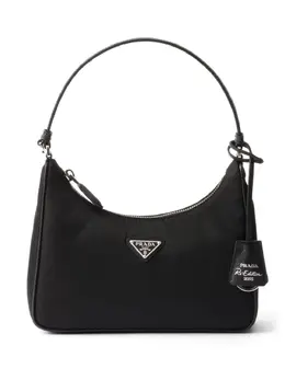 Prada: Чёрная сумка 
