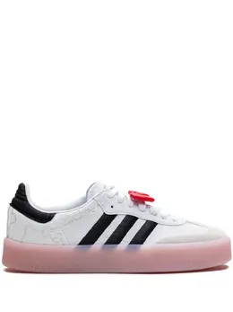 adidas: Белые кроссовки 