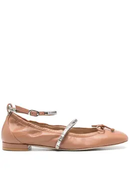 Stuart Weitzman: Светлые балетки 