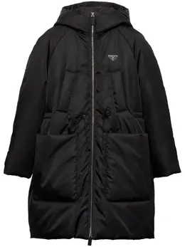 Prada: Чёрное пальто 