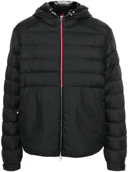 Moncler: Чёрная куртка 