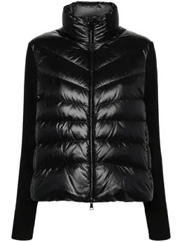 Moncler: Чёрная куртка 