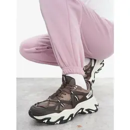 Fila: Коричневые кроссовки  Trace Low
