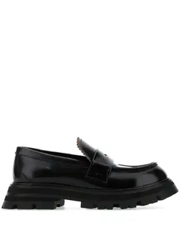 Alexander McQueen: Чёрные лоферы  Wander