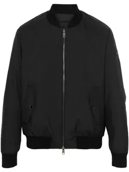 Moncler: Чёрная куртка 
