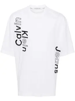 Calvin Klein: Белая футболка 