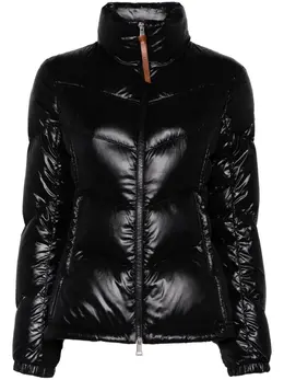 Moncler: Чёрная куртка 
