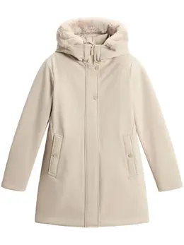 Woolrich: Бежевый пуховик  Firth