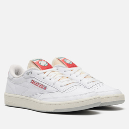 Reebok: Белые кроссовки  Club C 85