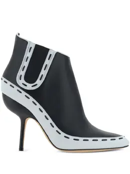 Manolo Blahnik: Чёрные ботинки 