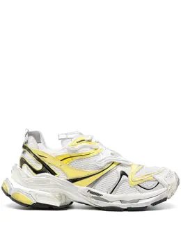 Balenciaga: Белые кроссовки  Runner