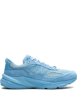 New Balance: Светлые кроссовки 